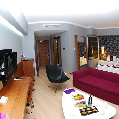 Malpas Hotel 5*